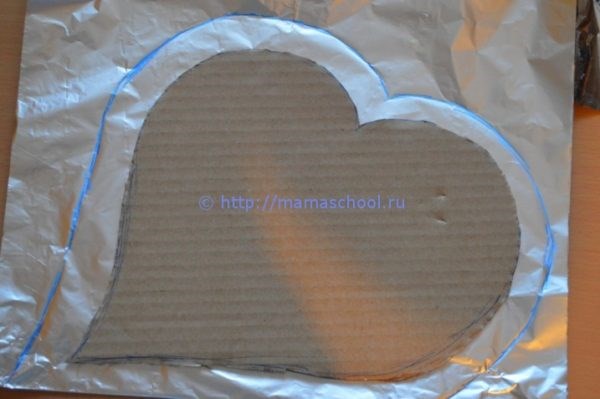 сердечко из конфет мастер класс