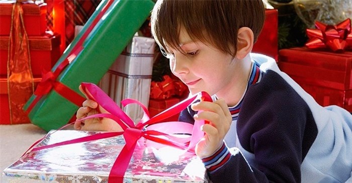 Что подарить мальчику 12 лет