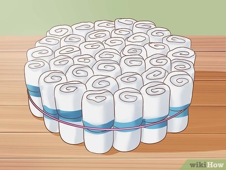 Изображение с названием Make a Diaper Cake Step 5