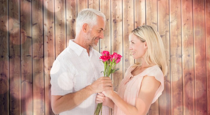 Подарок для женщины на 55 лет — 55 идей